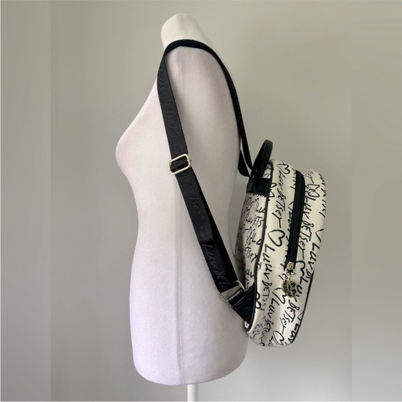 Betsey Johnson LUV Heart Backpack Hot Pink White Black - Picture 5 of 16